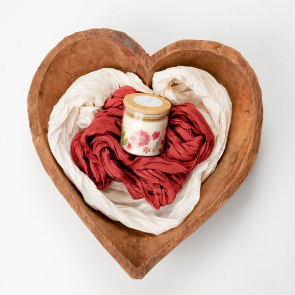 Hand-Poured Luxury Scented Candles w/ Pressed Flowers